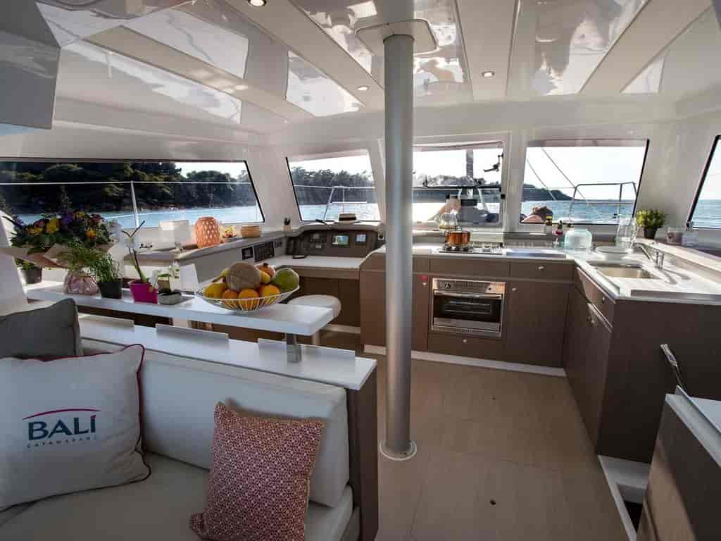 Photo 6 of SIMPLY SAIL