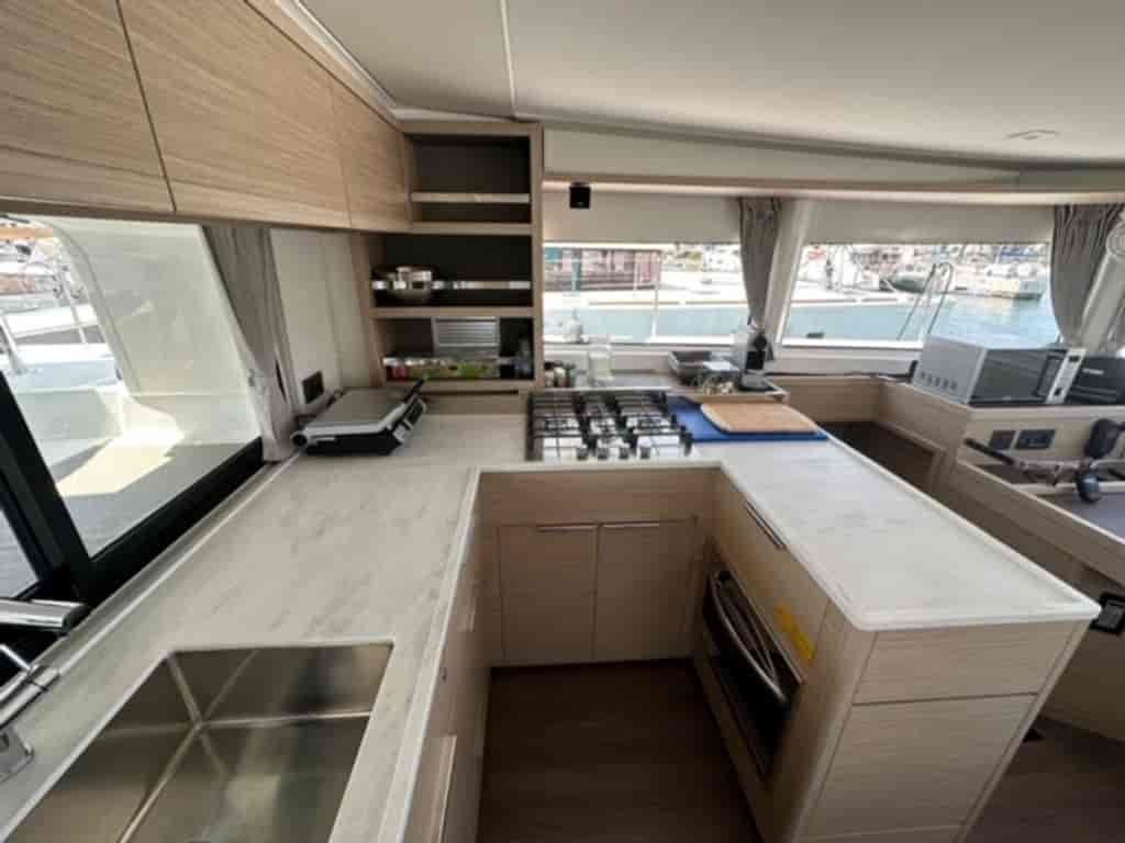Boat picture 17