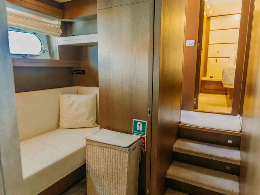 Boat picture 9