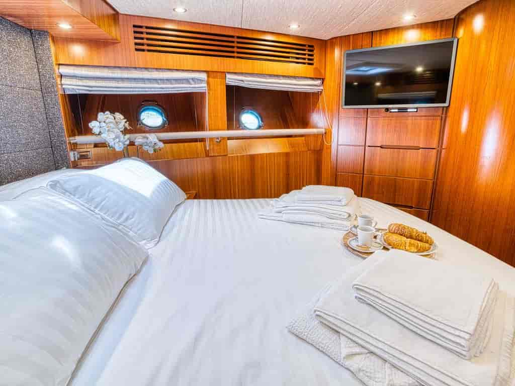 Boat picture 16
