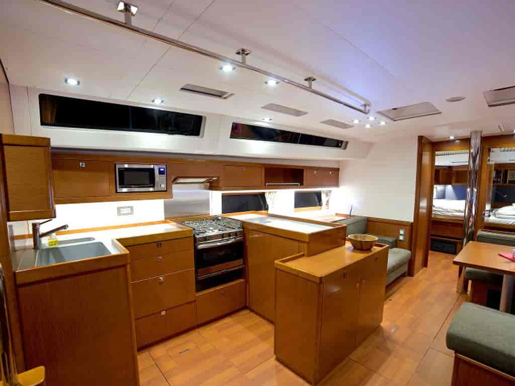 Boat picture 9