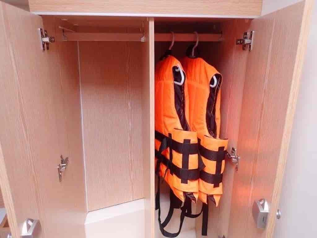 Boat picture 13