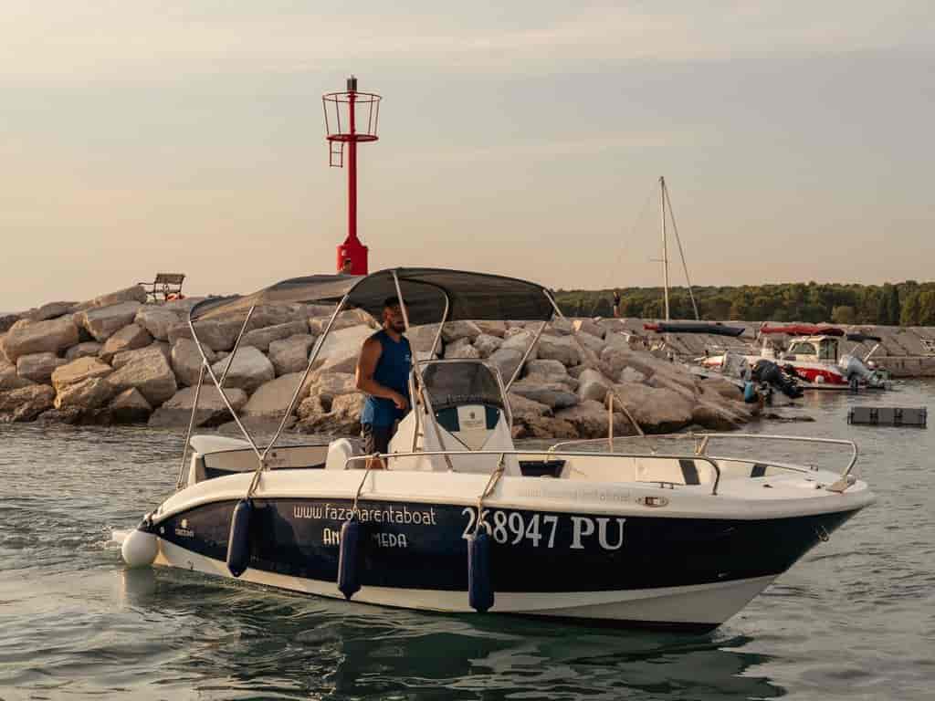 Boat picture 3