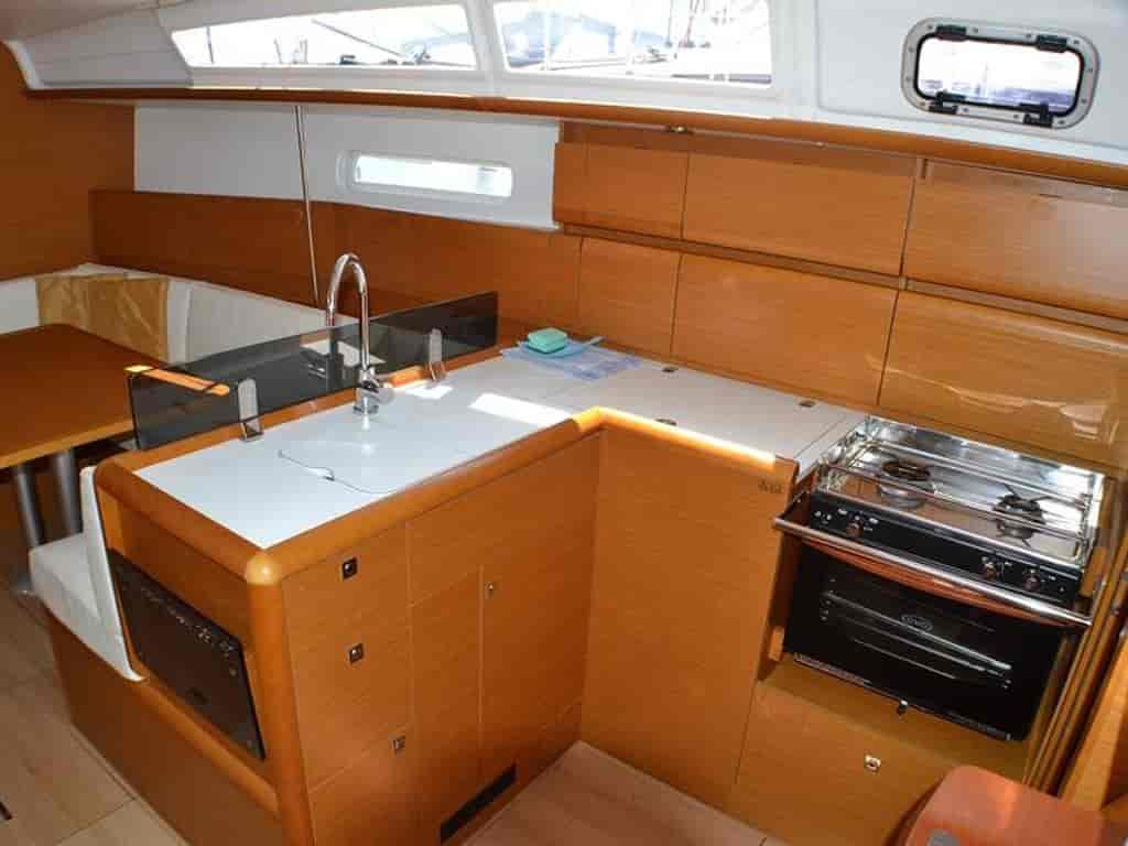 Boat picture 9