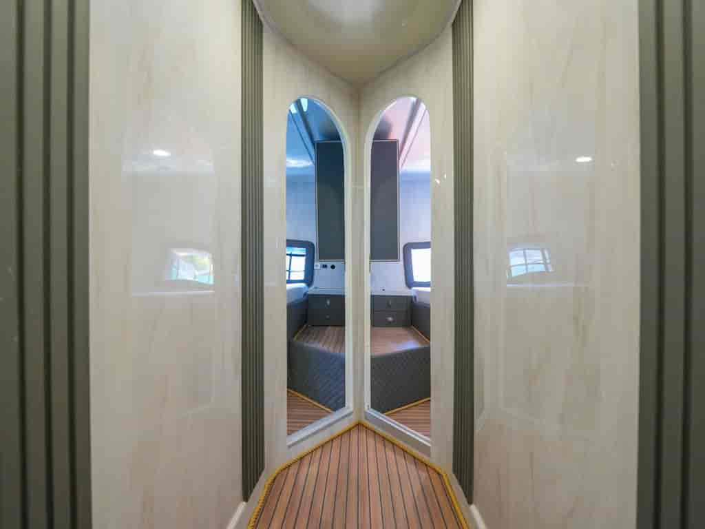 Boat picture 4