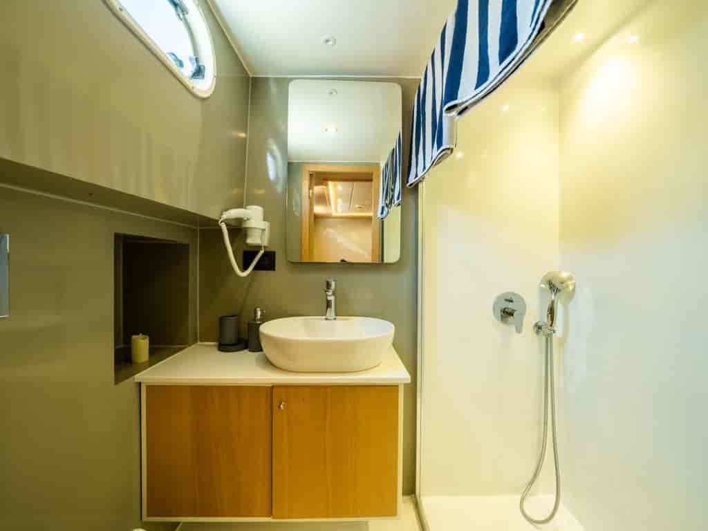 Boat picture 12