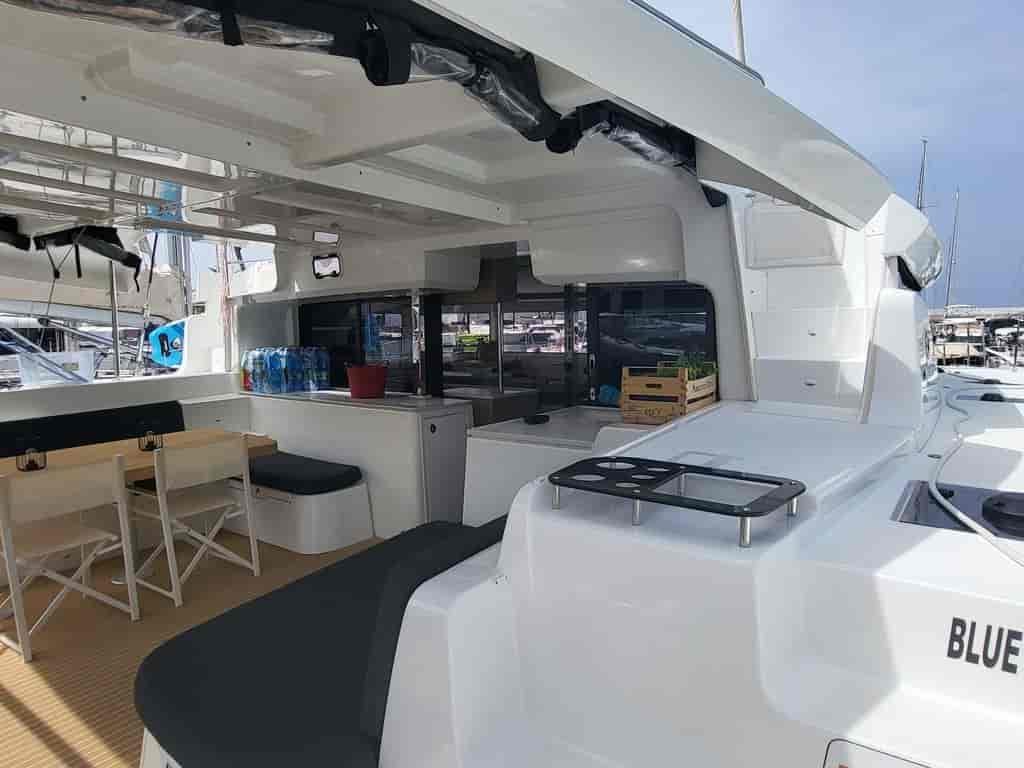 Boat picture 17