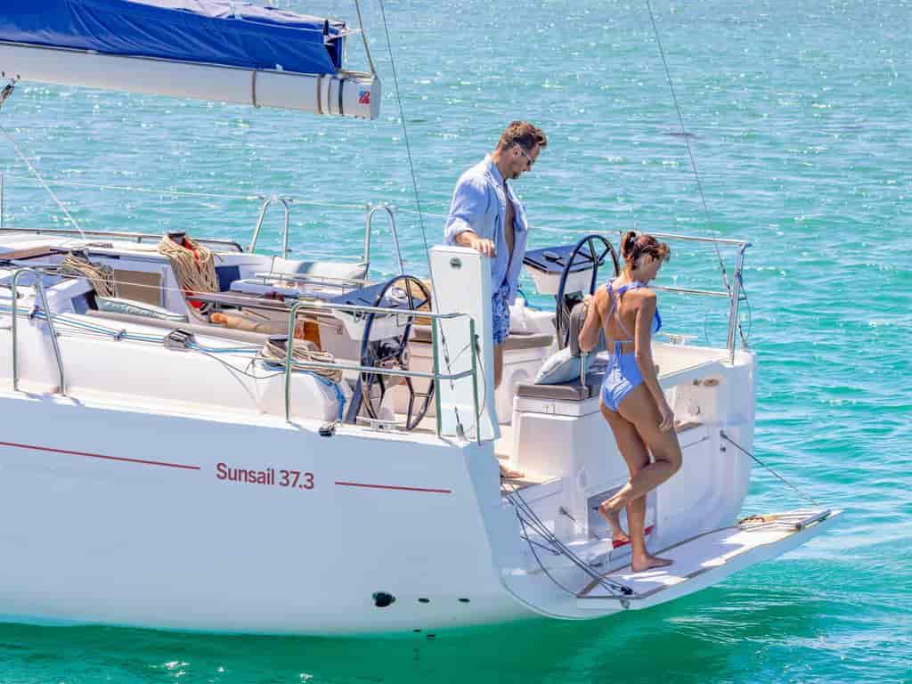 Photo 6 of Sunsail 37.3 Premium