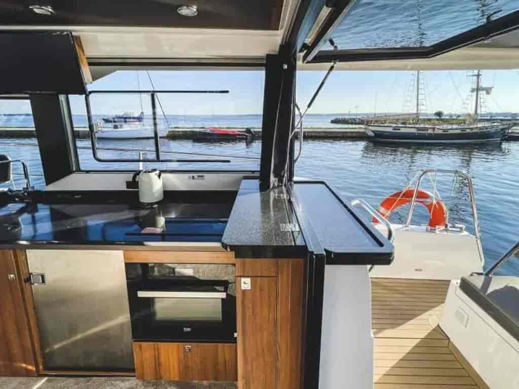 Boat picture 12