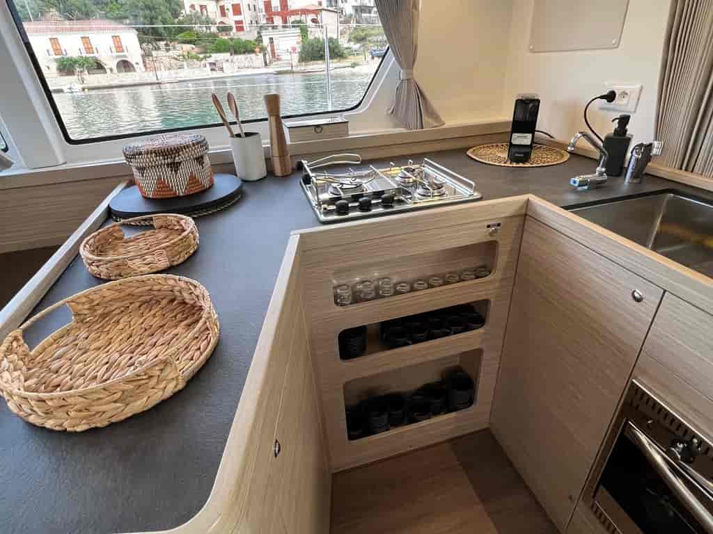 Boat picture 9