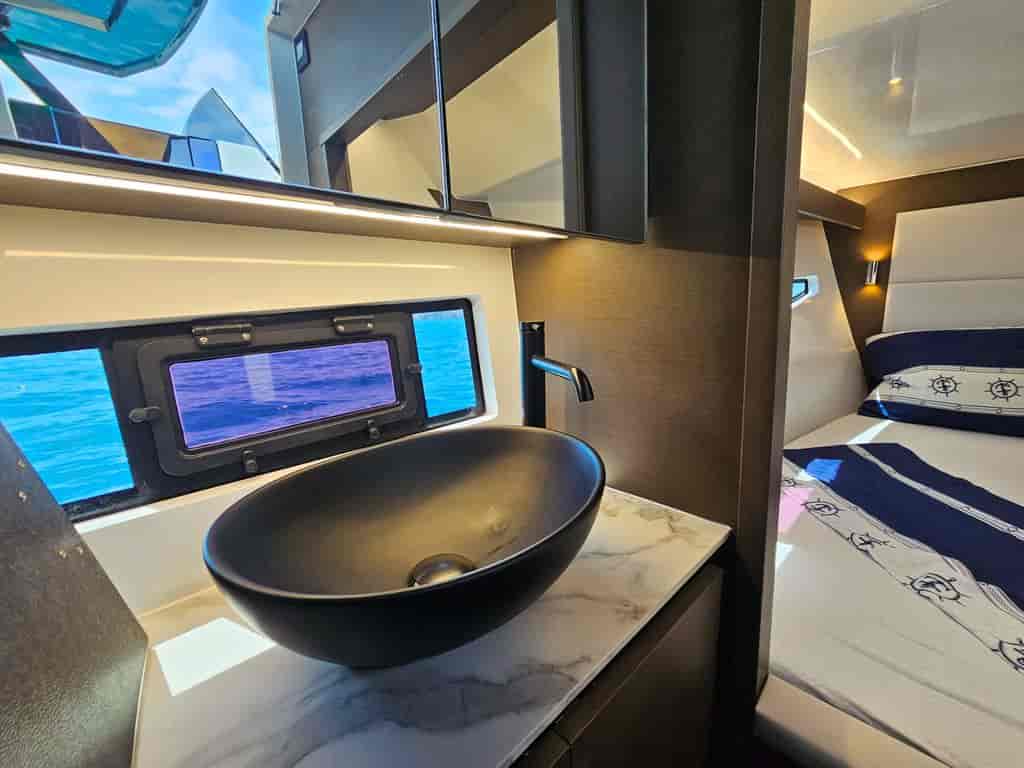 Boat picture 9