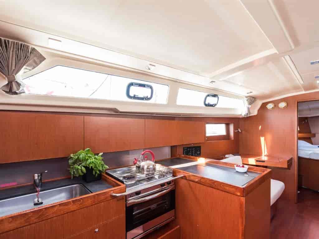 Boat picture 16