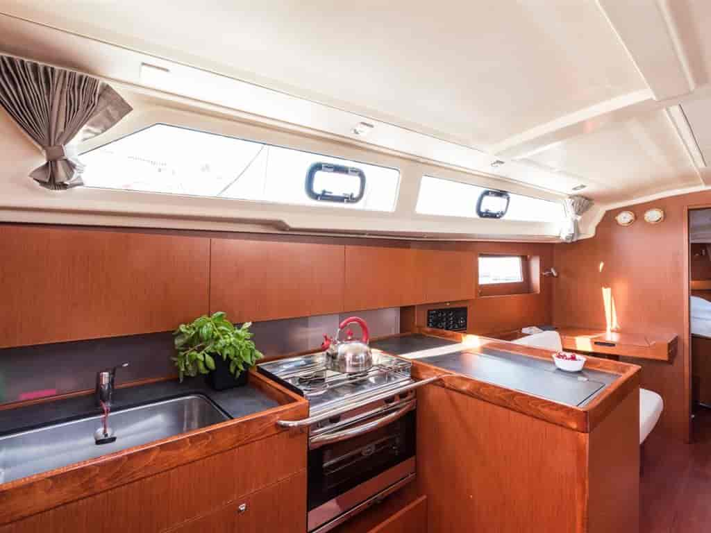 Boat picture 17