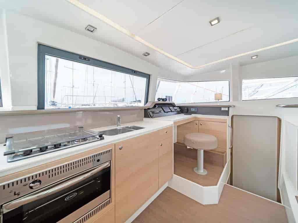 Boat picture 9