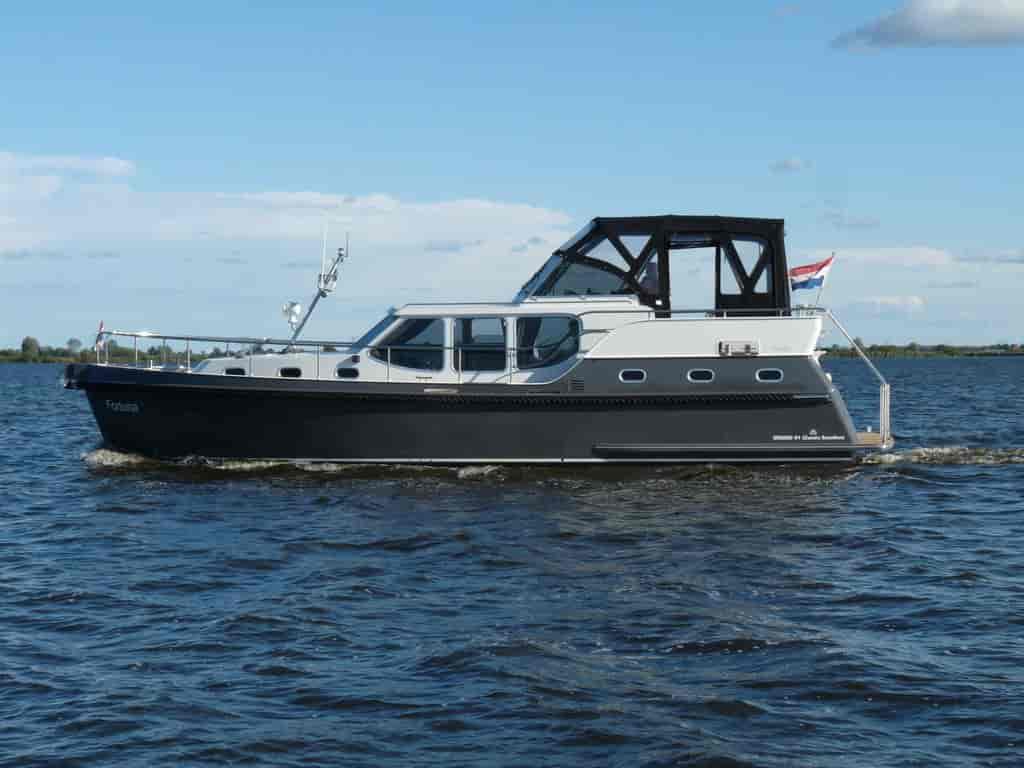 Boat picture 16