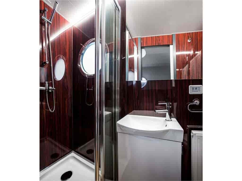 Boat picture 8