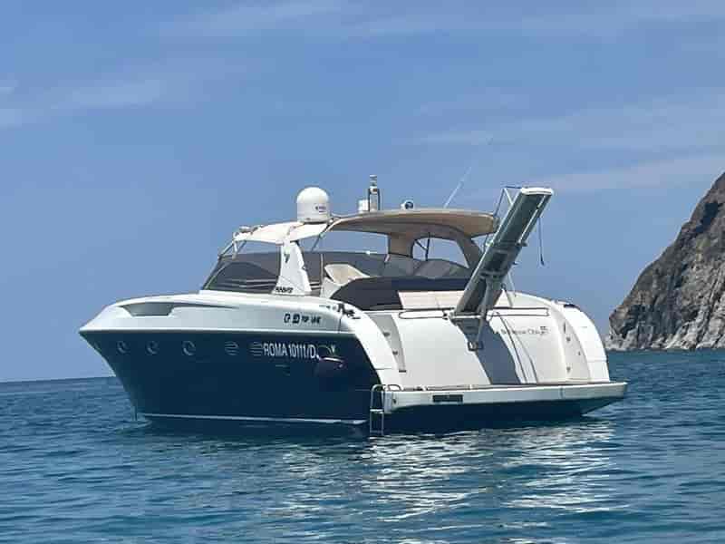 Boat picture 1