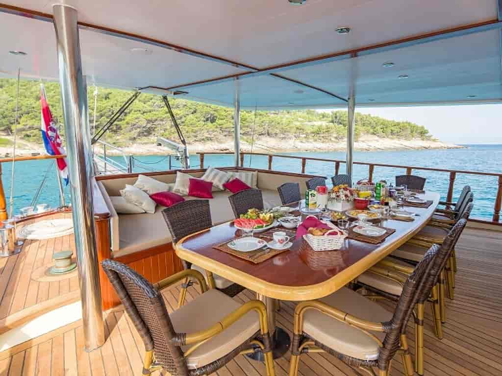 Boat picture 10
