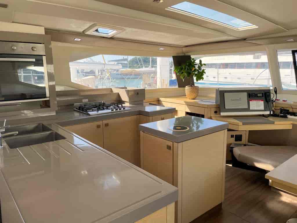 Boat picture 7