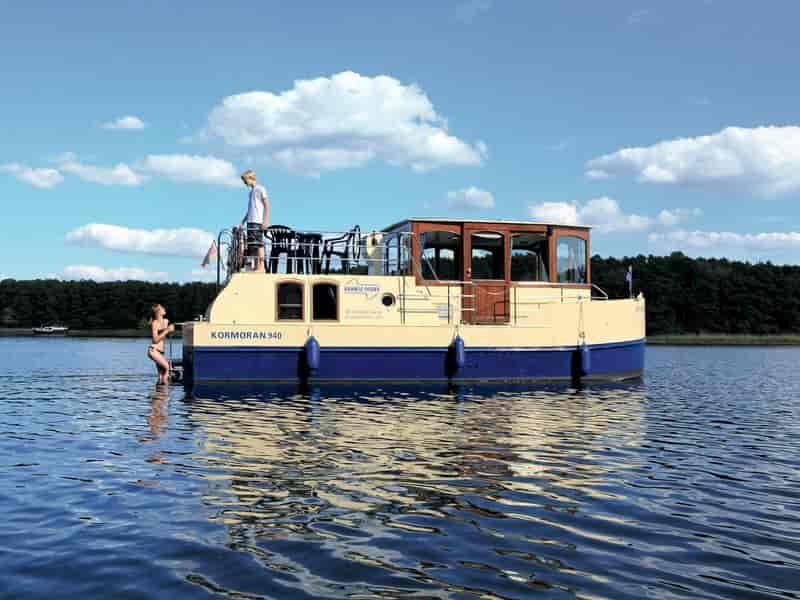 Photo of undefined, image 1 of 18
