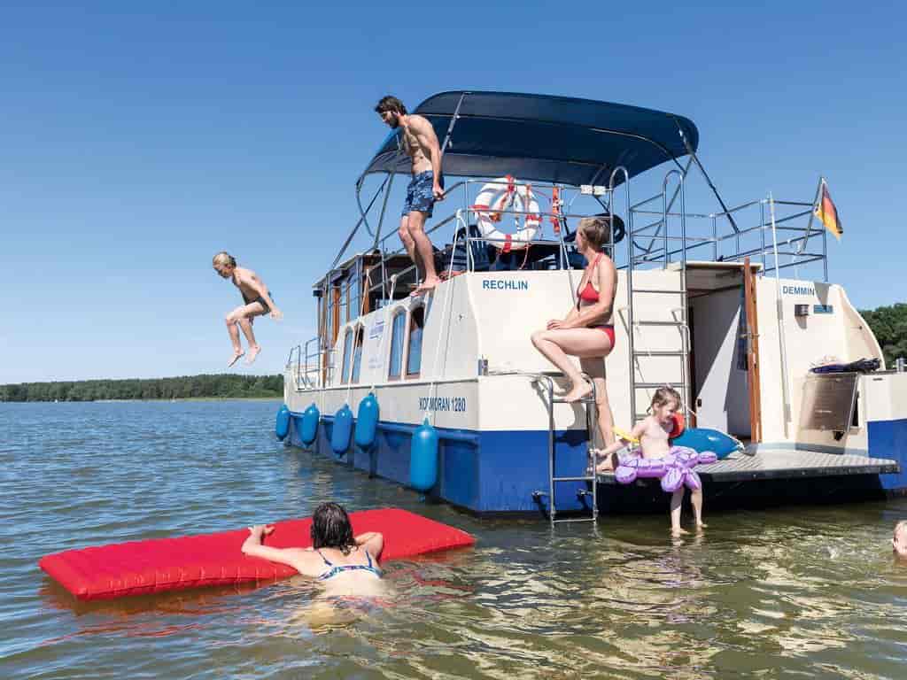 Boat picture 35