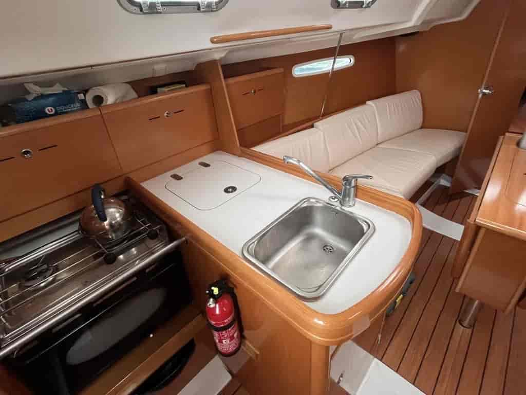 Boat picture 9