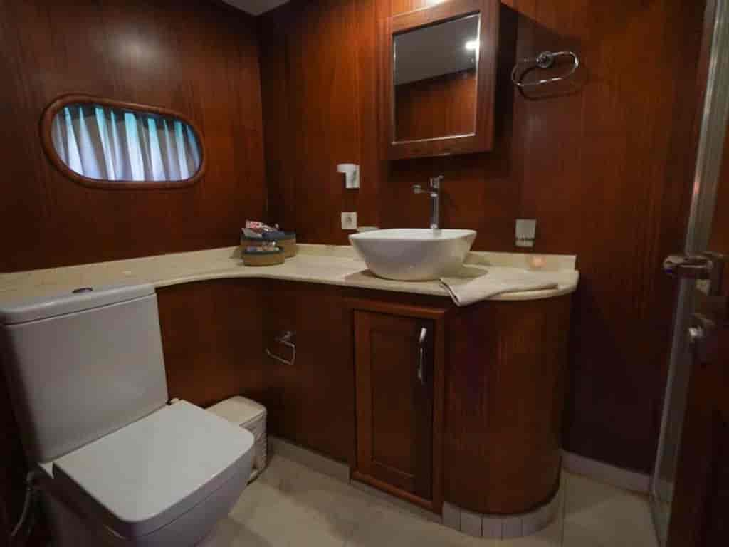 Boat picture 12