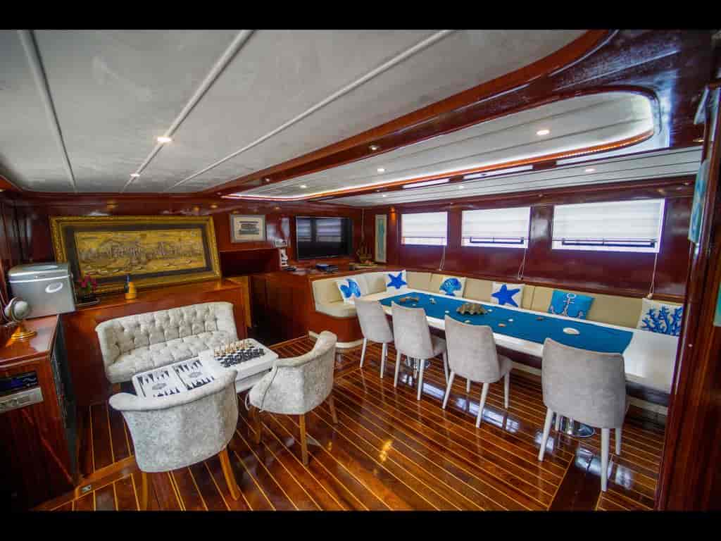 Boat picture 17