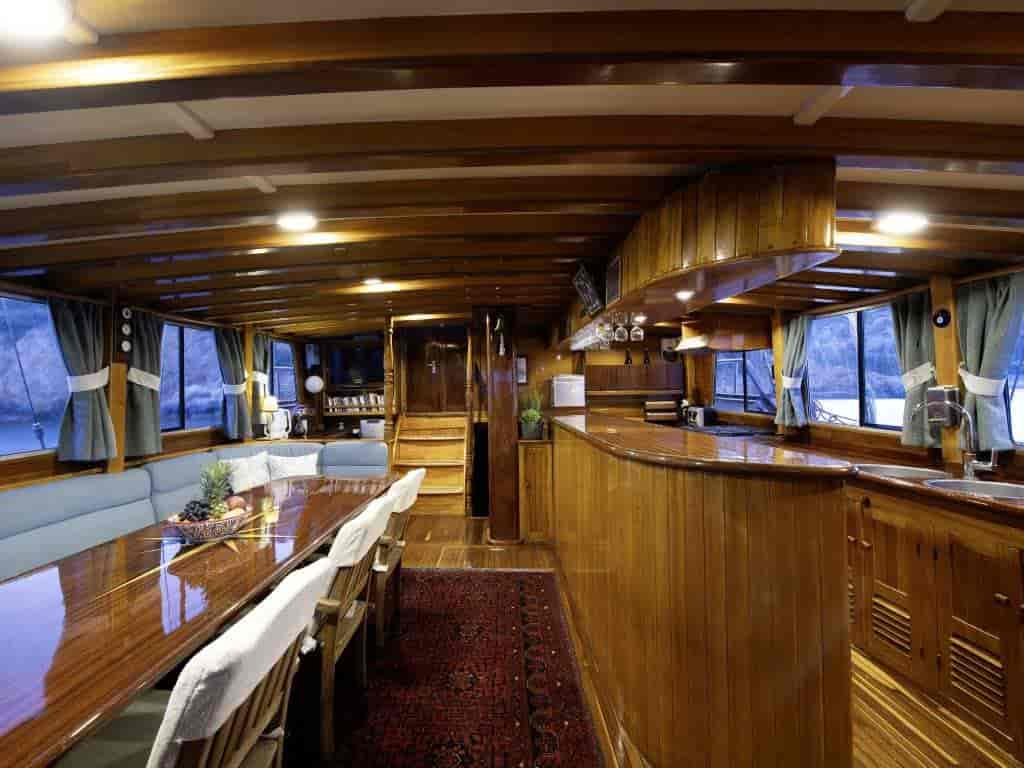 Boat picture 12
