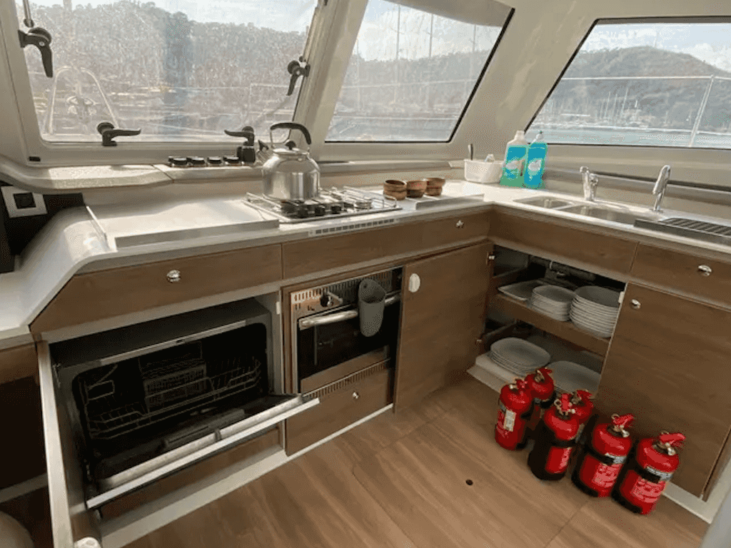 Boat picture 18