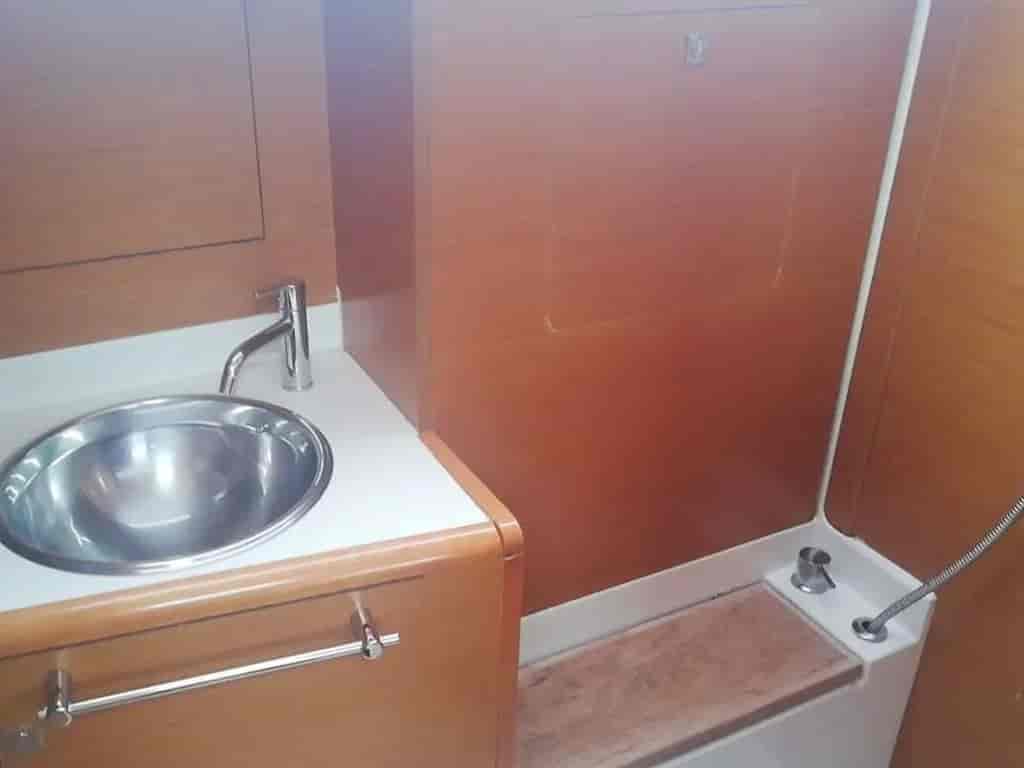 Boat picture 9