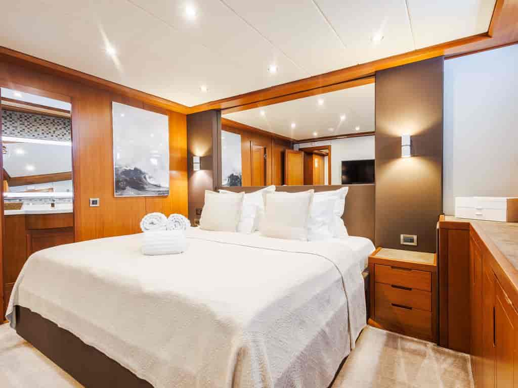 Boat picture 12