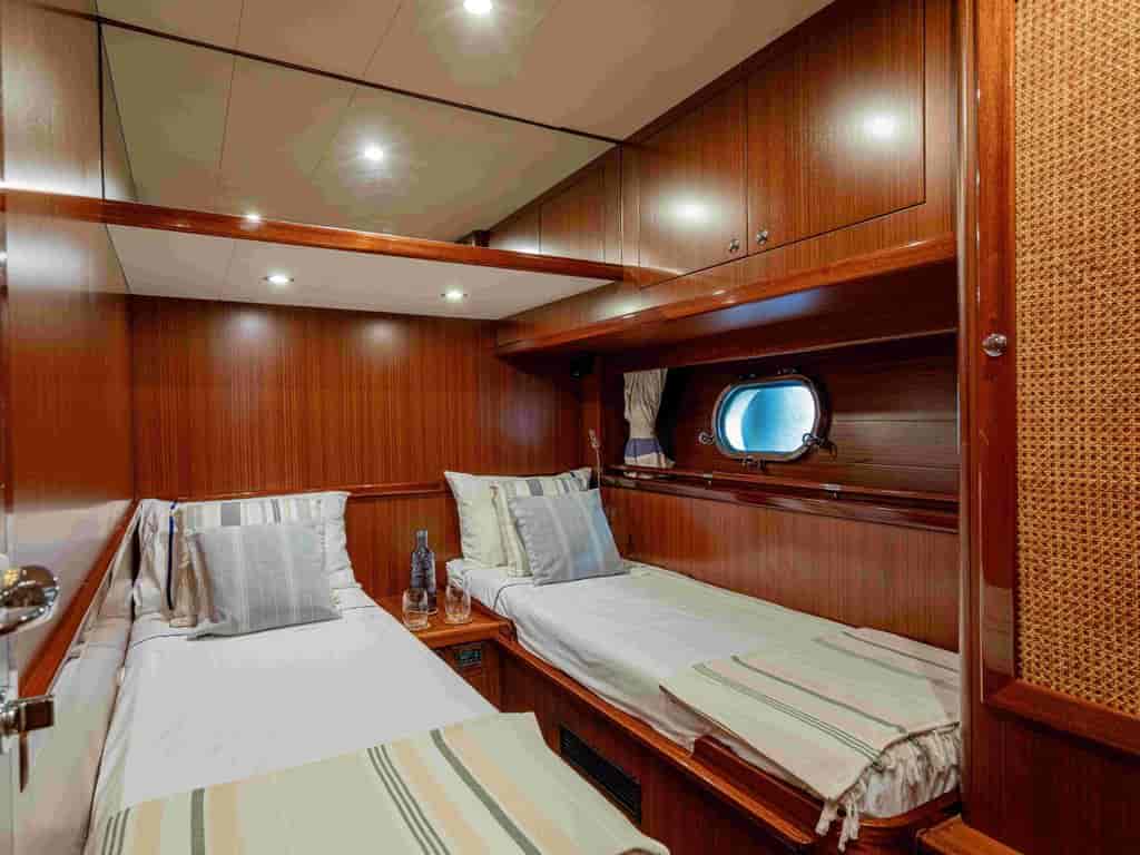 Boat picture 13