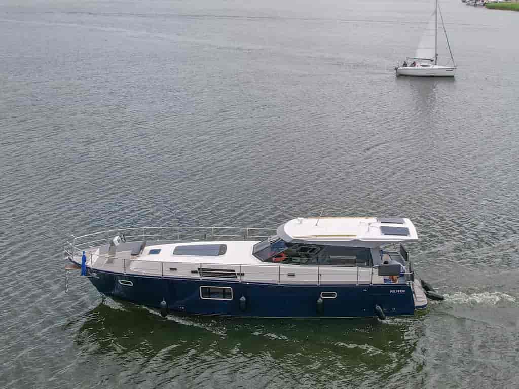Boat picture 17