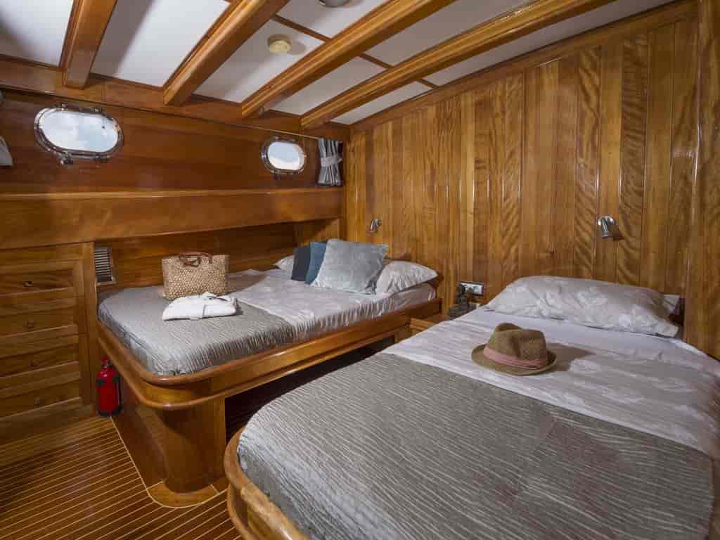 Boat picture 17