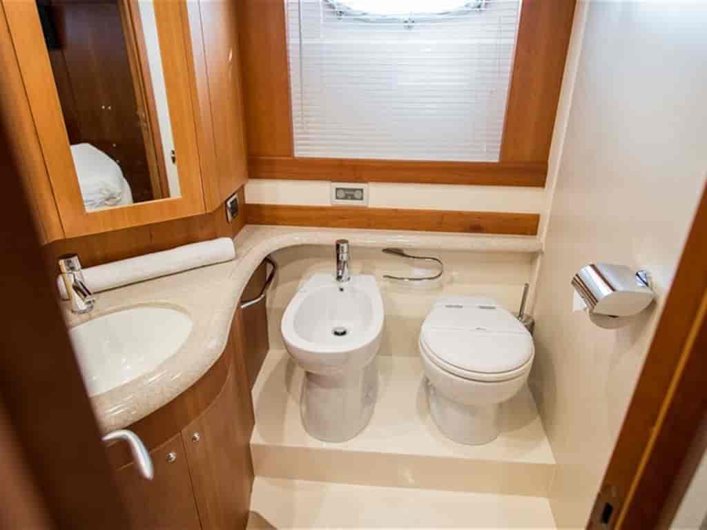 Boat picture 9