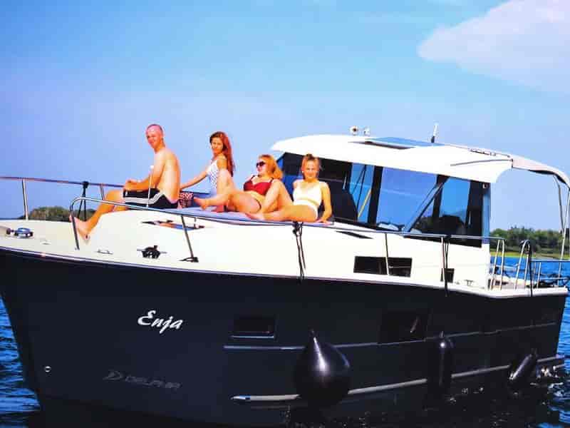 Boat picture 1