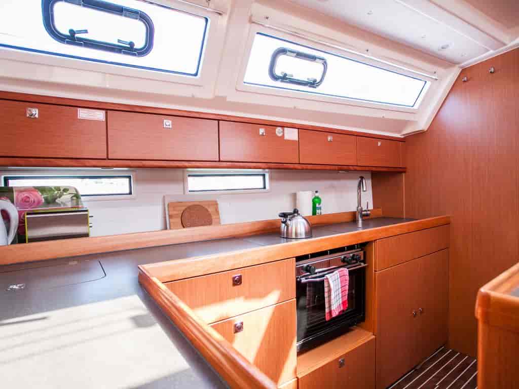 Boat picture 17