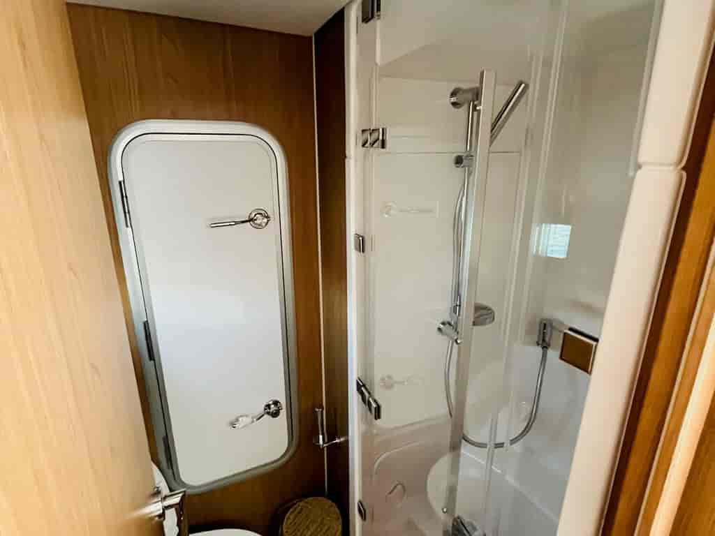 Boat picture 9
