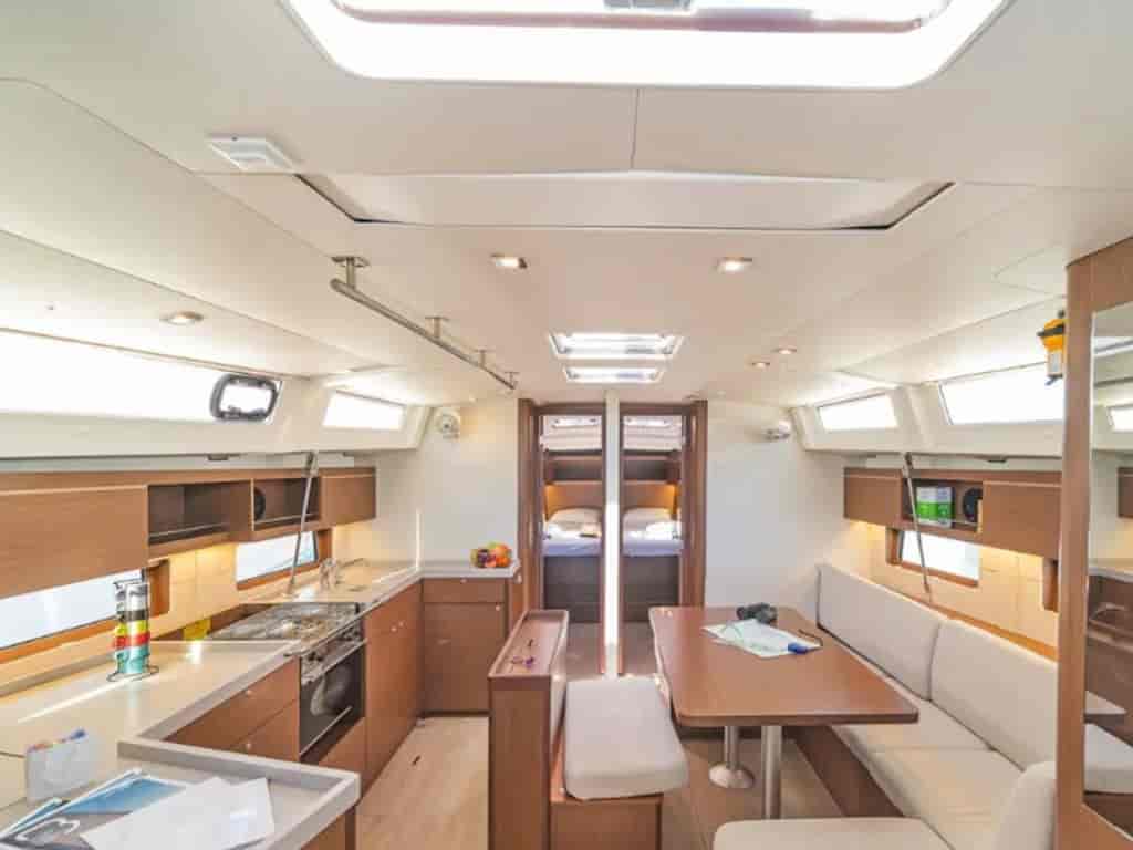 Boat picture 9
