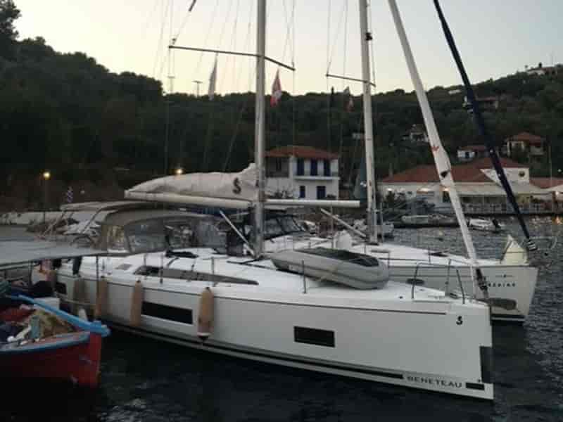 Photo of Filira, image 1 of 5