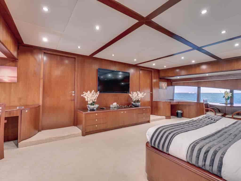 Boat picture 17