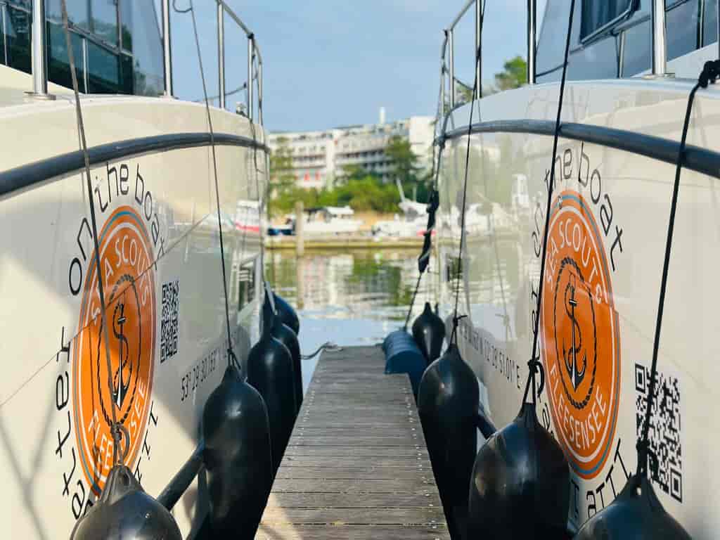 Boat picture 17