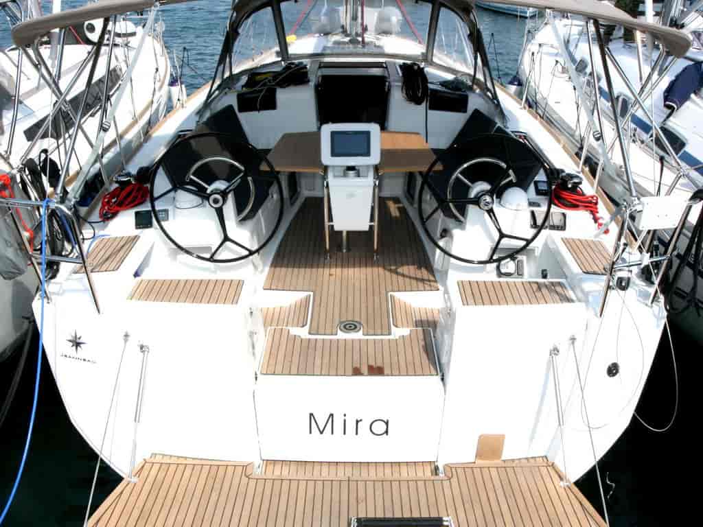 Photo 3 of Mira