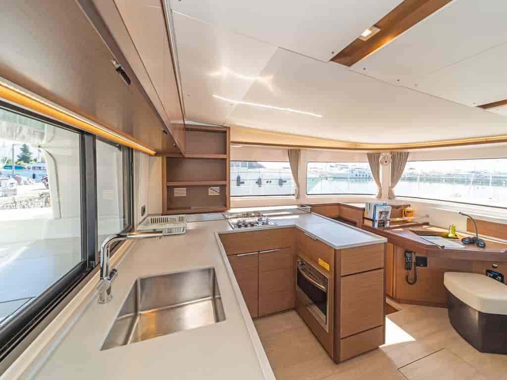 Boat picture 14