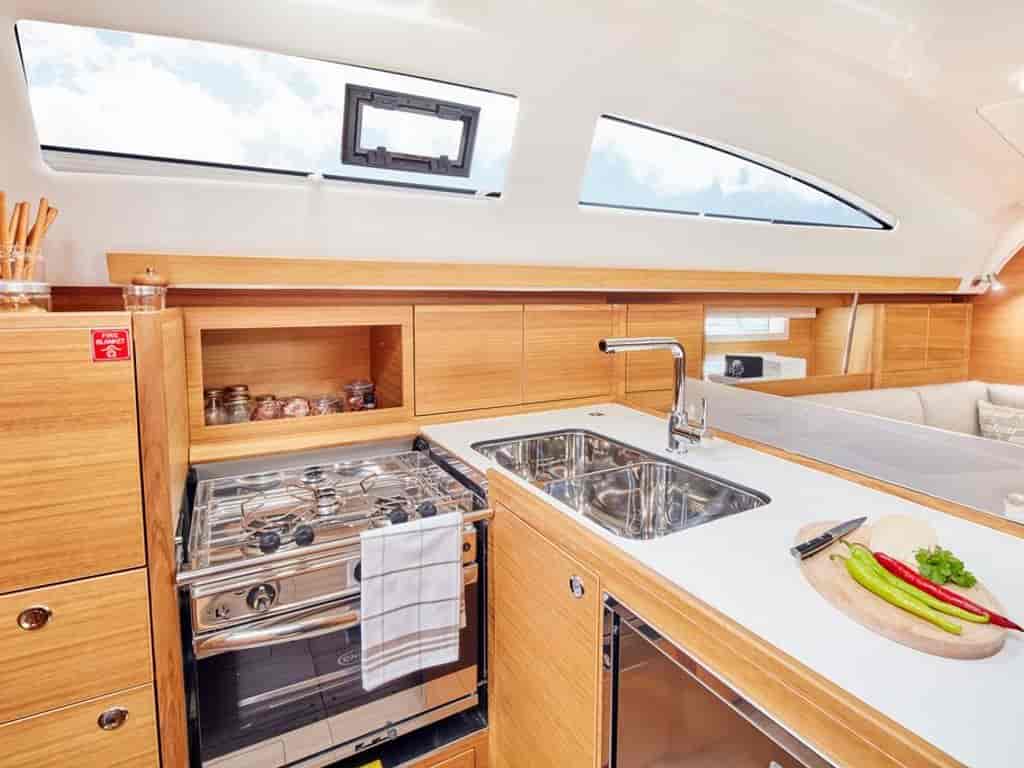 Boat picture 17
