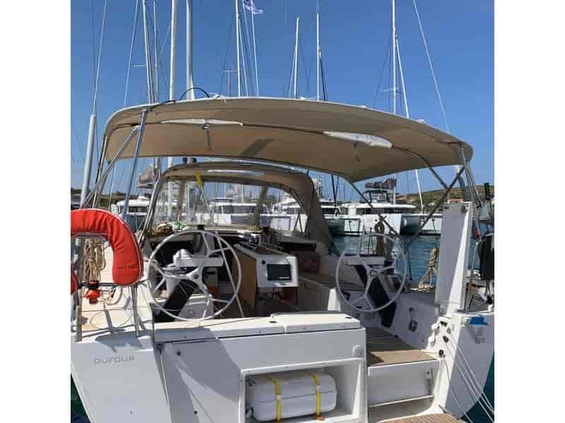 Photo of undefined, image 1 of 7