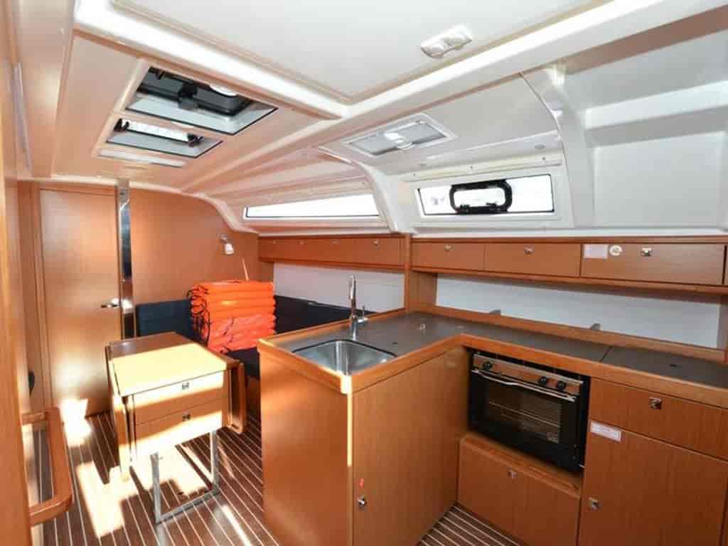 Boat picture 9