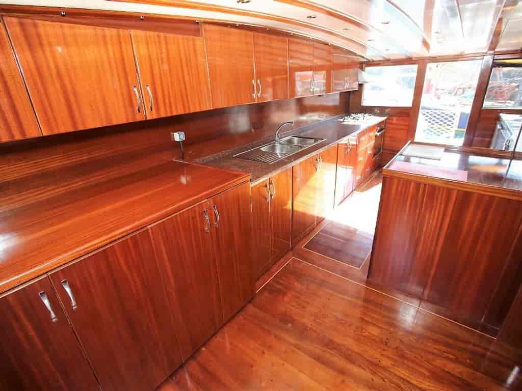 Boat picture 13