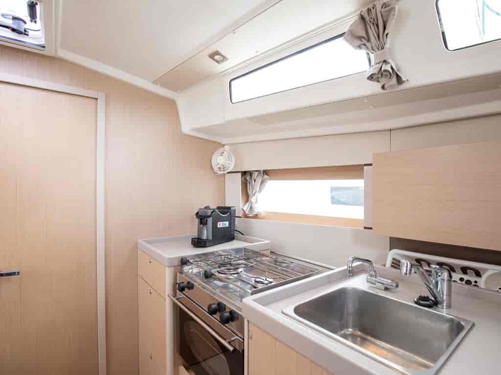 Boat picture 9